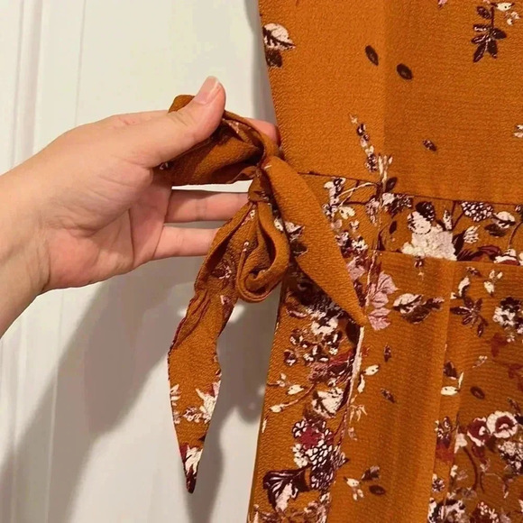 4/$25 NWT Xhilaration Floral Square Neck Sleeveless Tie Front Cropped Jumpsuit S - Picture 7 of 9